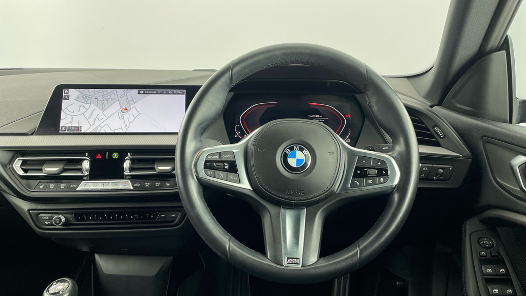 BMW 2 Series M Sport YJ23SWV White #5