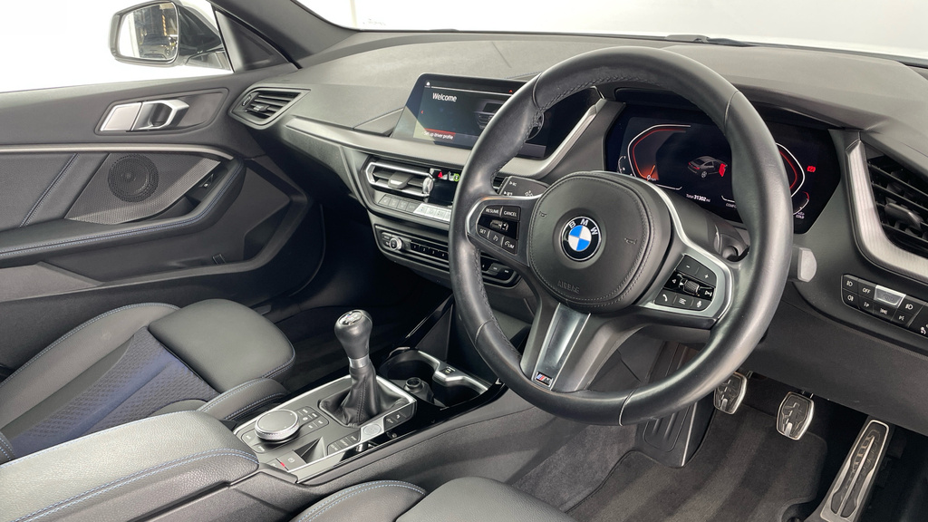 BMW 2 Series M Sport YJ23SWV White #6