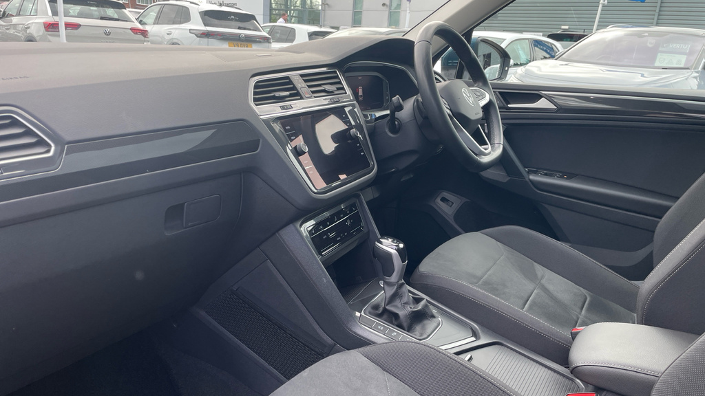 Volkswagen Tiguan Elegance Blue #2