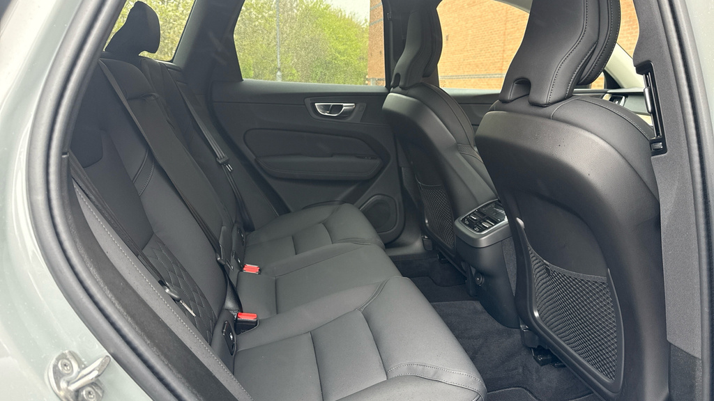 Volvo XC60 Plus Grey #6
