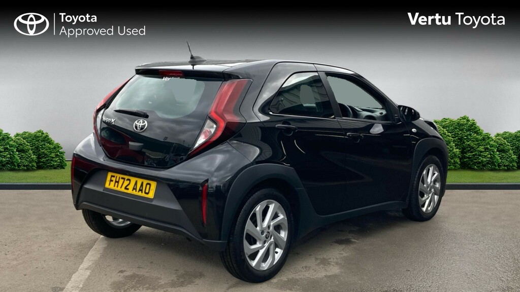 Toyota Aygo X Pure FH72AAO Black #2