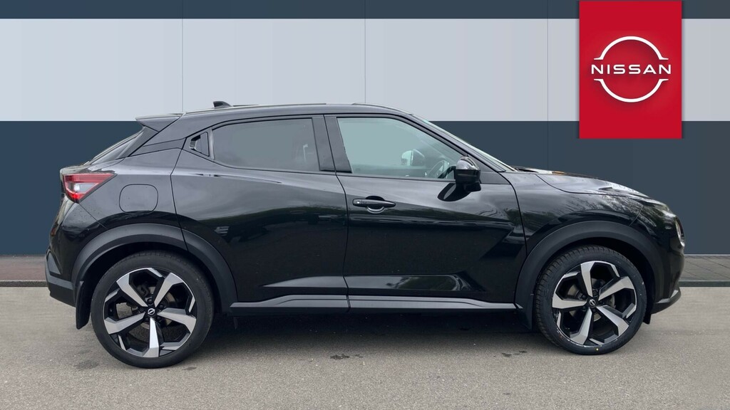 Nissan Juke Tekna Black #5