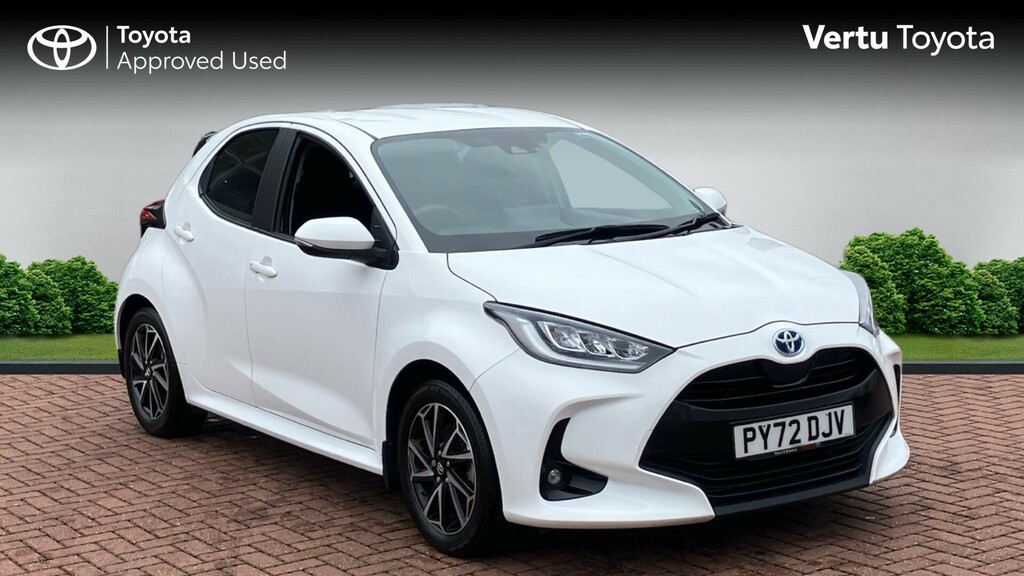 Toyota Yaris Design White