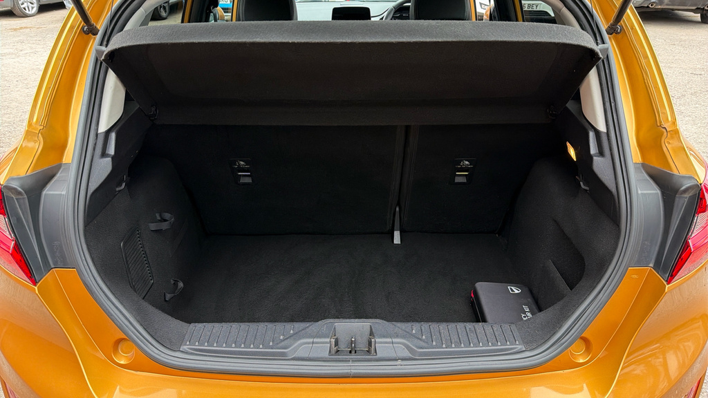Ford Fiesta Active X Edition MAZ5200 Yellow #4