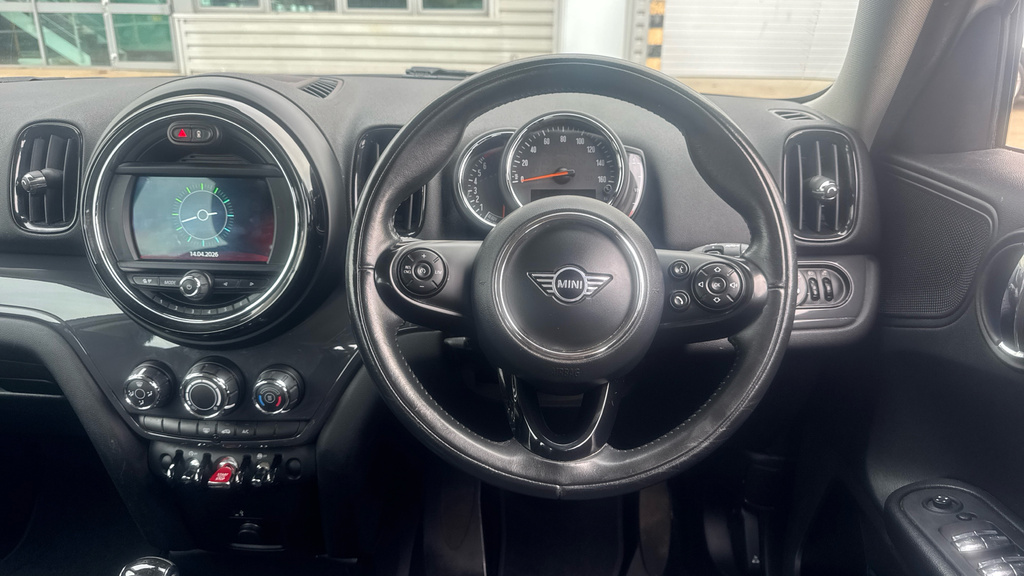 Mini Countryman Cooper Classic MM68KYR White #4