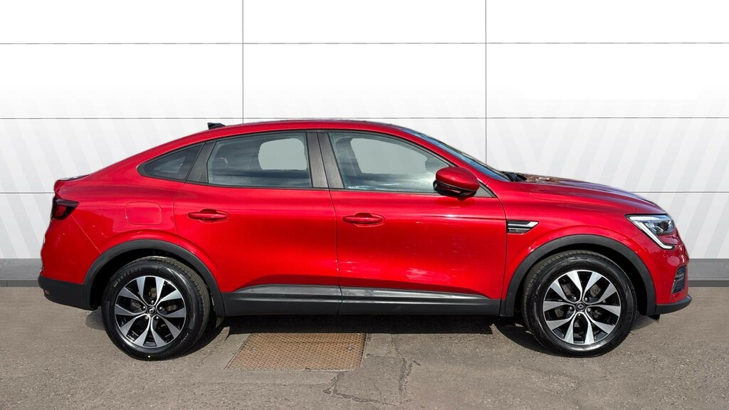 Renault Arkana Iconic Red #5