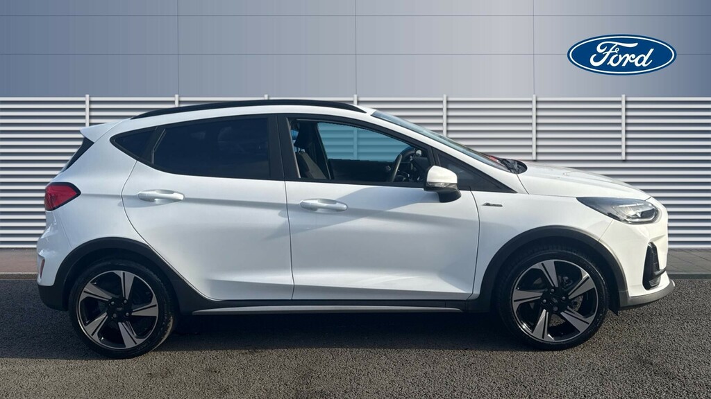 Ford Fiesta Active White #5