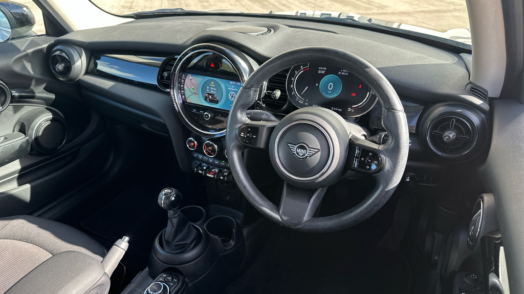 Mini Hatch Cooper Classic WG71JKJ Black #6
