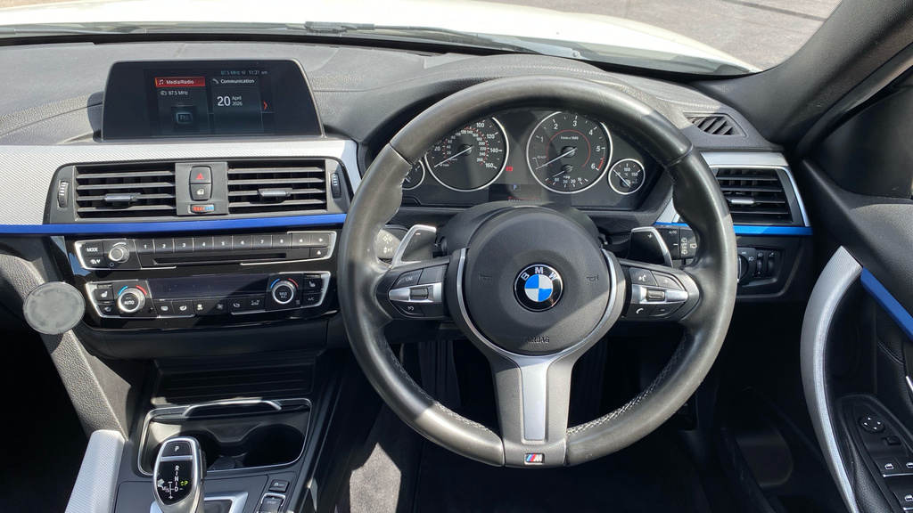 BMW 3 Series M Sport YE18XOX White #5