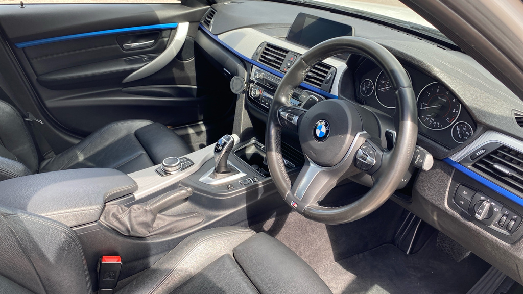 BMW 3 Series M Sport YE18XOX White #6