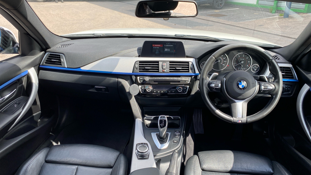 BMW 3 Series M Sport YE18XOX White #4