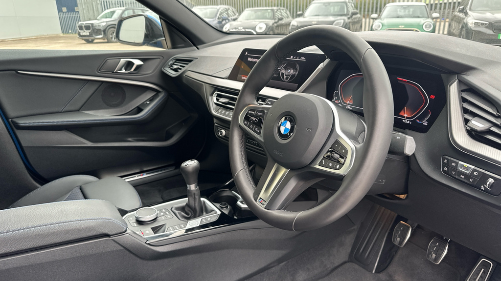 BMW 2 Series M Sport WD24UDW Blue #6
