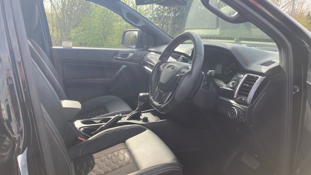 Ford Ranger Wildtrak Black #6