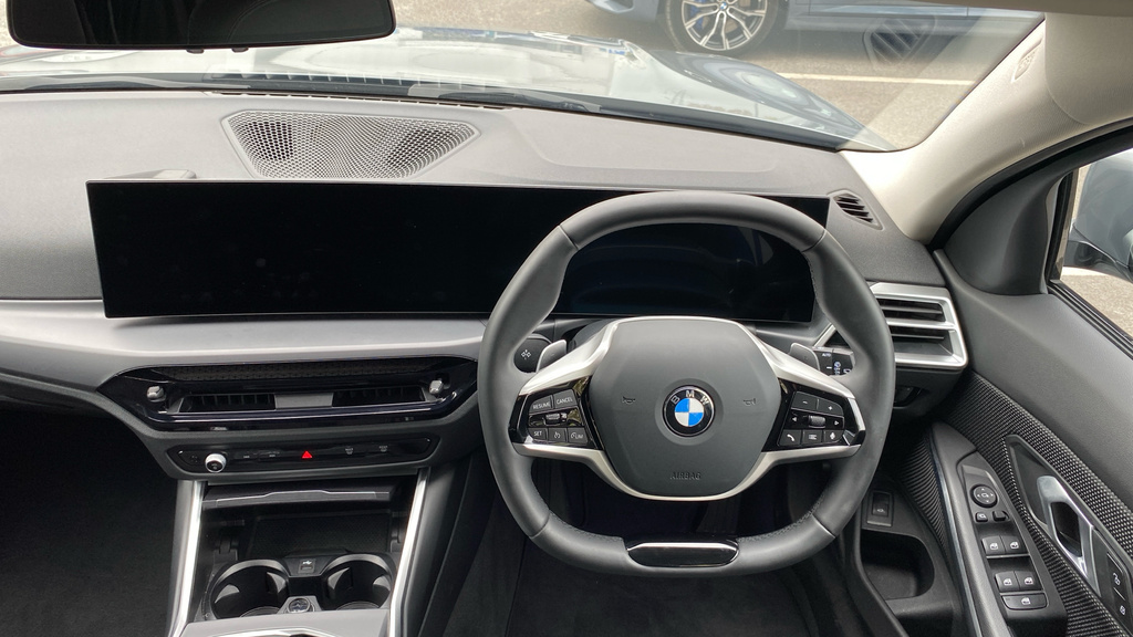 BMW 3 Series Sport YH25OGT Grey #5