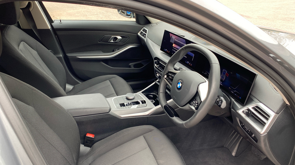 BMW 3 Series Sport YH25OGT Grey #6
