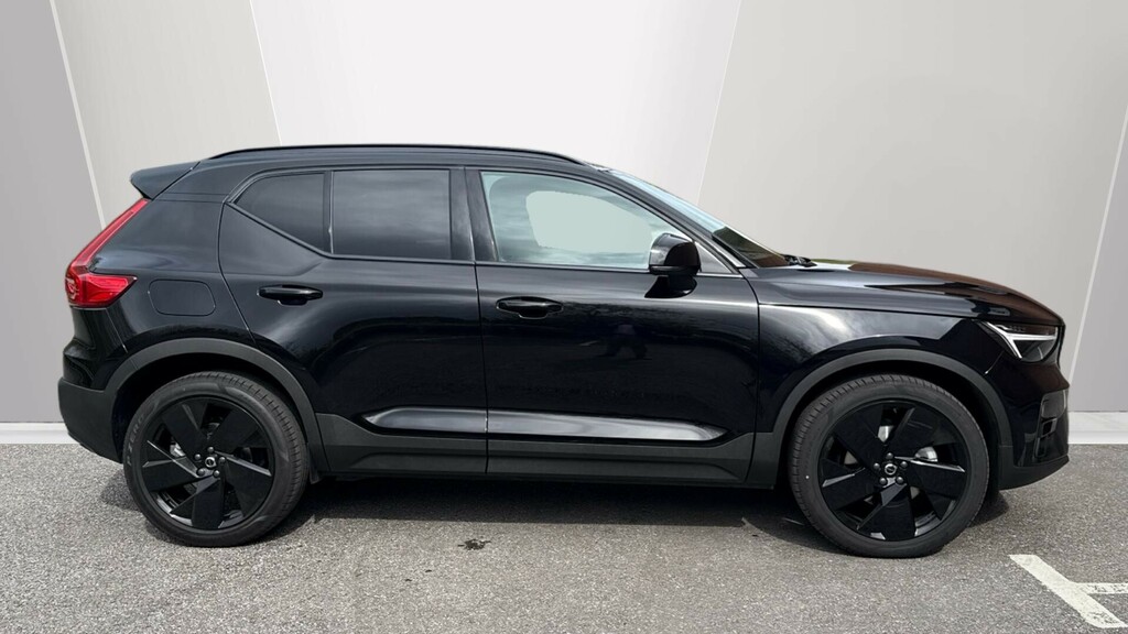Volvo XC40 Plus Black Edition WF26FDX Black #3