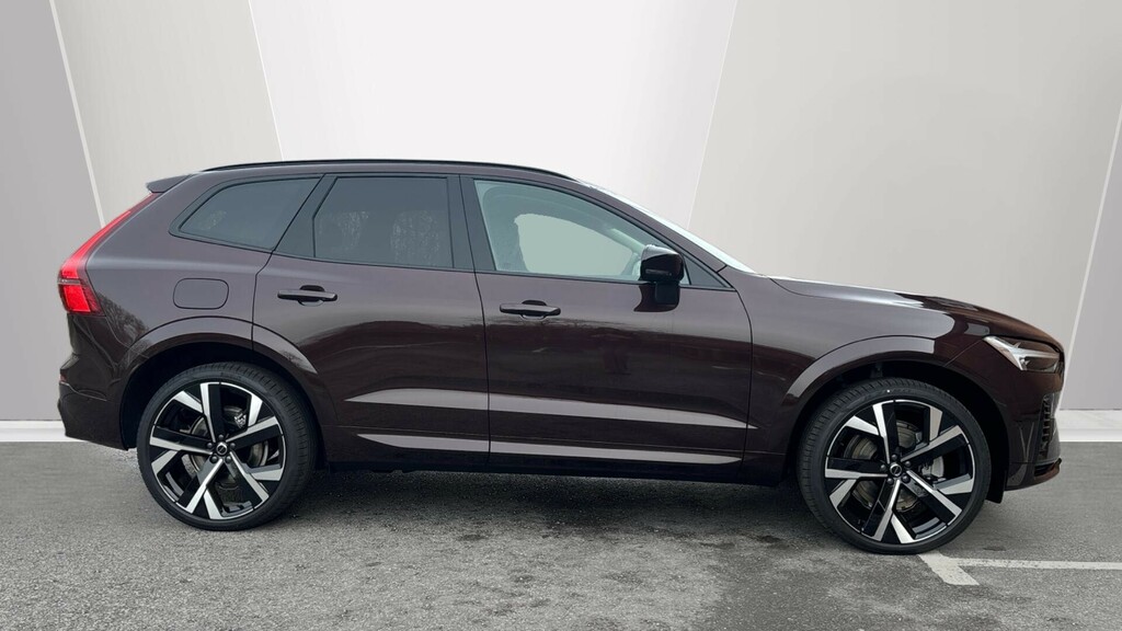 Volvo XC60 Ultra Red #3