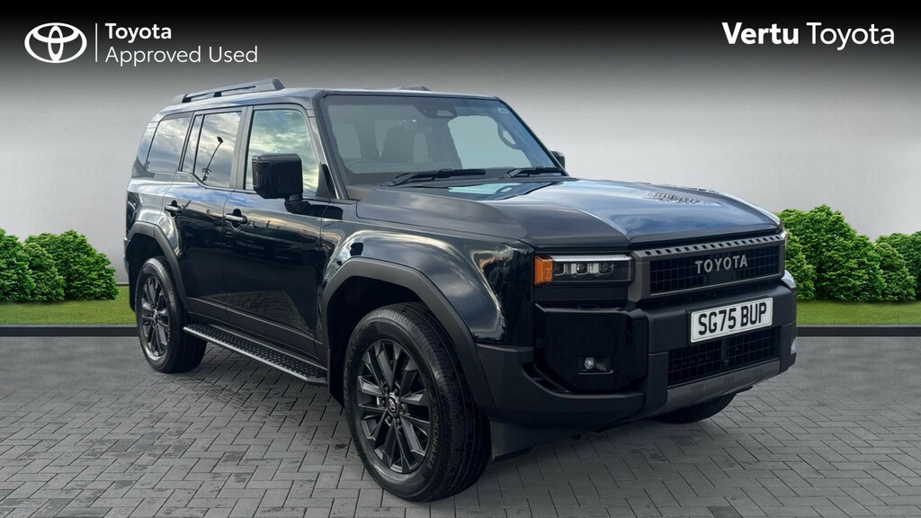 Toyota Land Cruiser Invincible Black