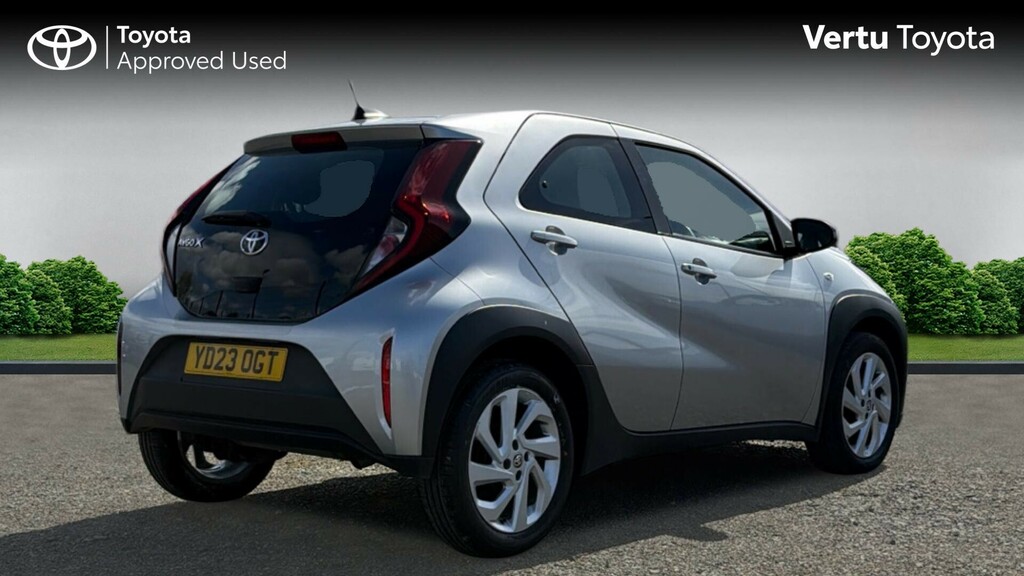 Toyota Aygo X Pure YD23OGT Silver #2