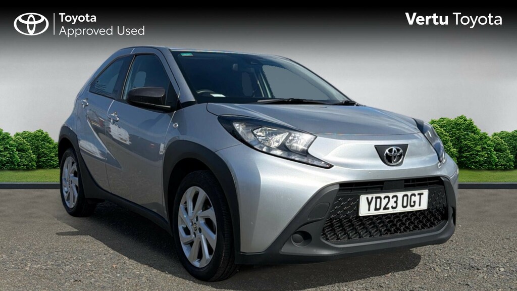 Toyota Aygo X Pure Silver
