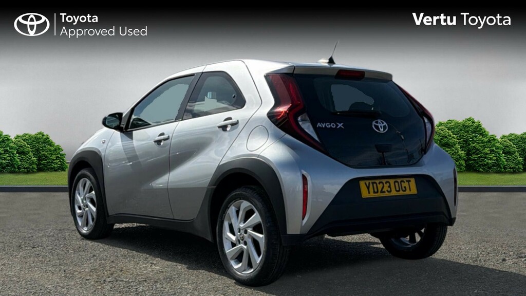 Toyota Aygo X Pure YD23OGT Silver #4