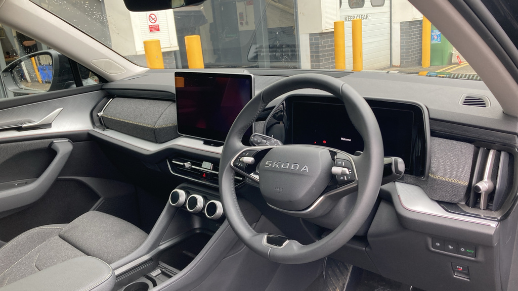 Skoda Kodiaq Se GF25YHO Black #6