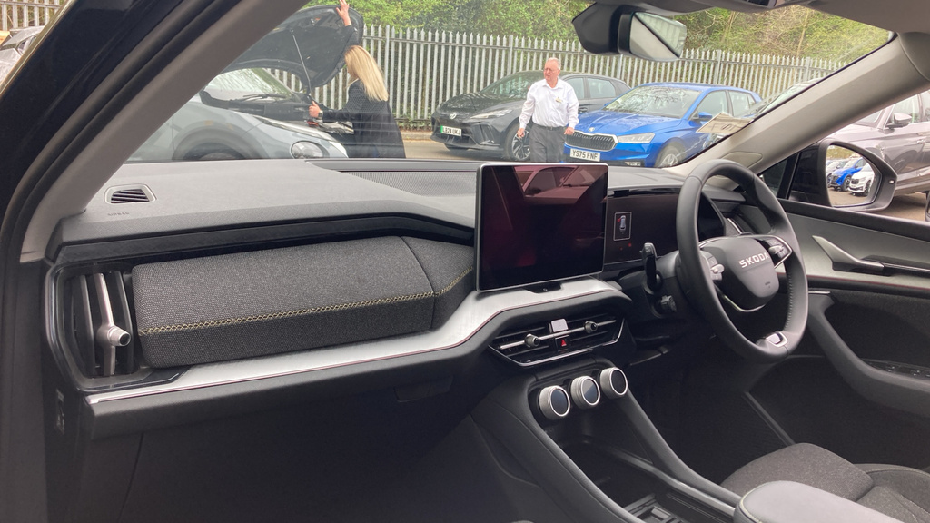 Skoda Kodiaq Se GF25YHO Black #2