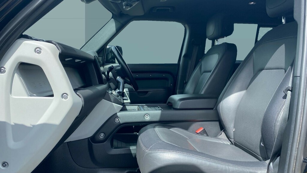 Land Rover Defender 110 X-dynamic Hse WK23HVR Black #3