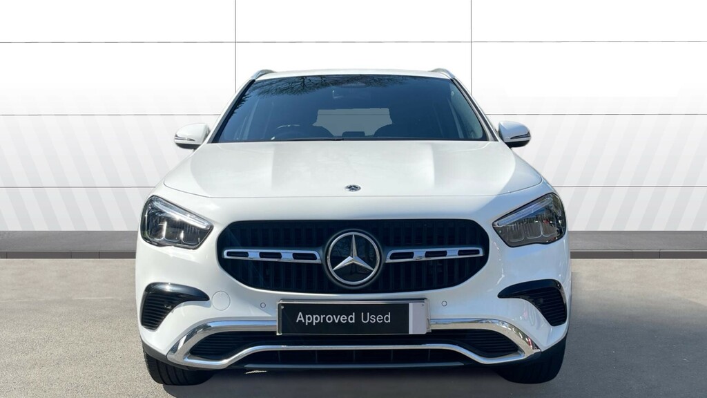 Mercedes-Benz GLA Class Sport Edition RO75GJJ White #3