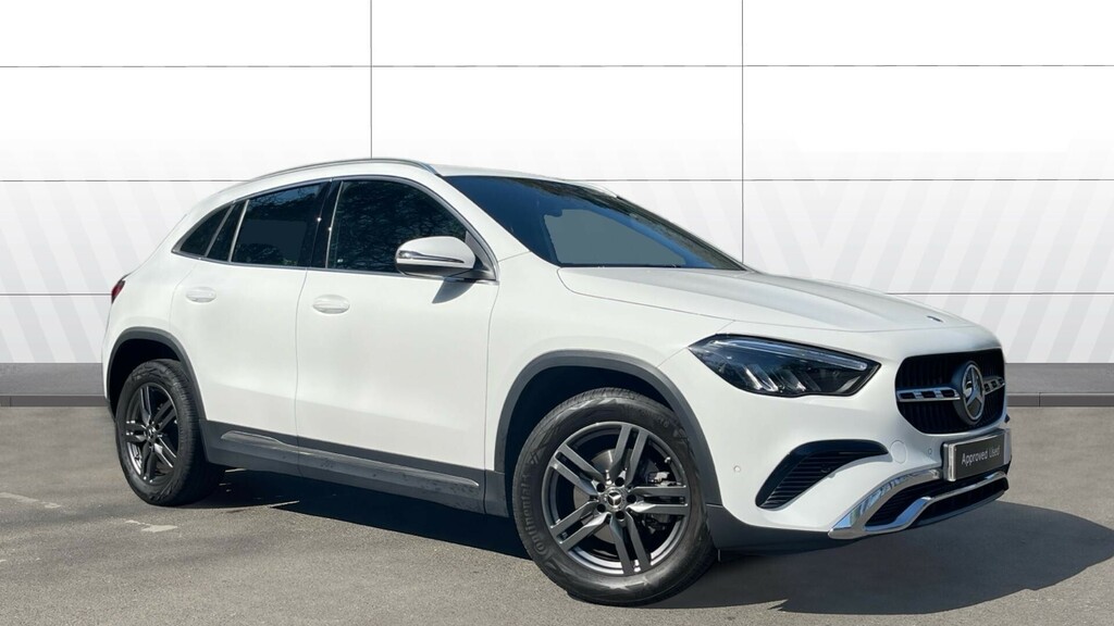 Mercedes-Benz GLA Class Sport Edition White
