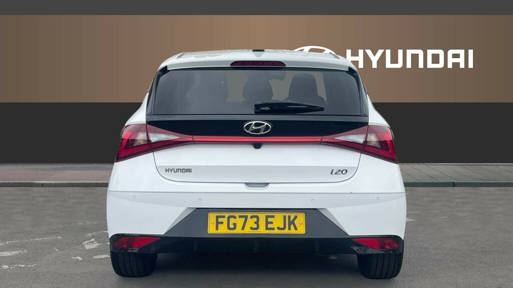 Hyundai I20 Premium White #6