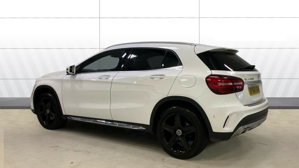 Mercedes-Benz GLA Class Amg Line DY68USW White #2