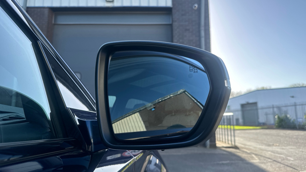 DS DS 7 Crossback Performance Line White #50