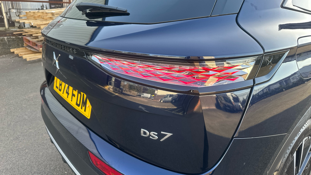 DS DS 7 Crossback Performance Line White #49