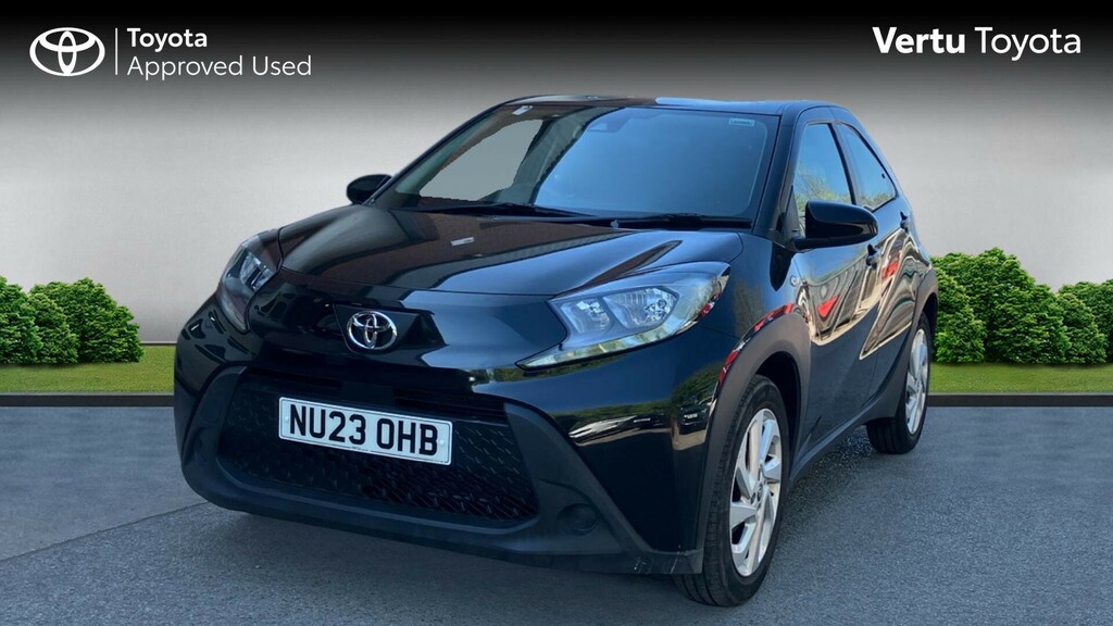Toyota Aygo X Pure Black #3