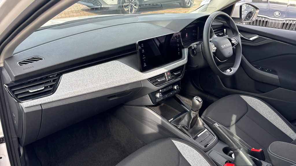Skoda Scala Se Edition KT25OHA White #2