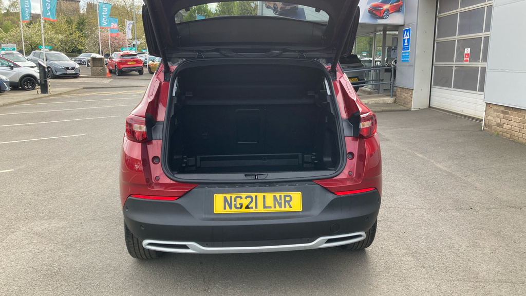 Vauxhall Grandland X Griffin Edition NG21LNR Red #4
