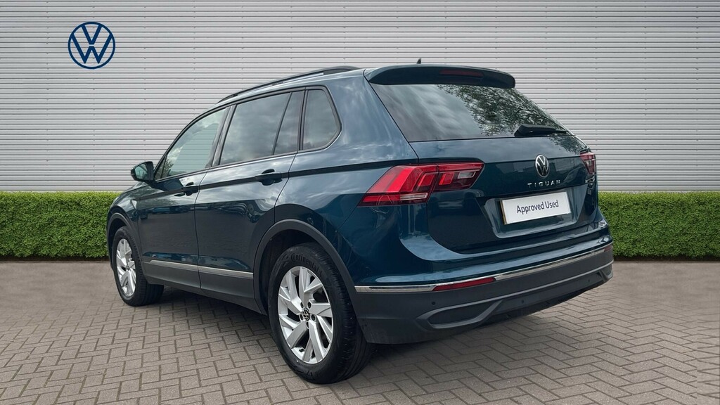 Volkswagen Tiguan Life YW23FNE Blue #3