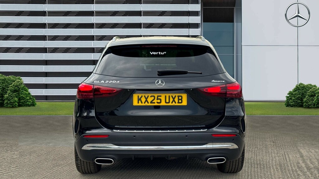 Mercedes-Benz GLA Class Amg Line KX25UXB Black #6