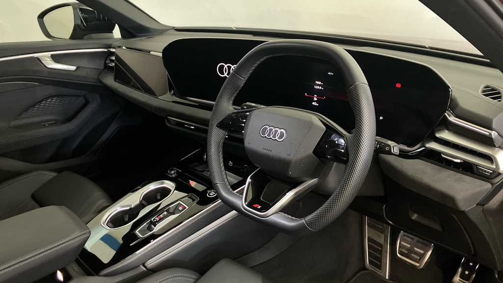 Audi A6 Launch Edition EJ25NYY Red #6