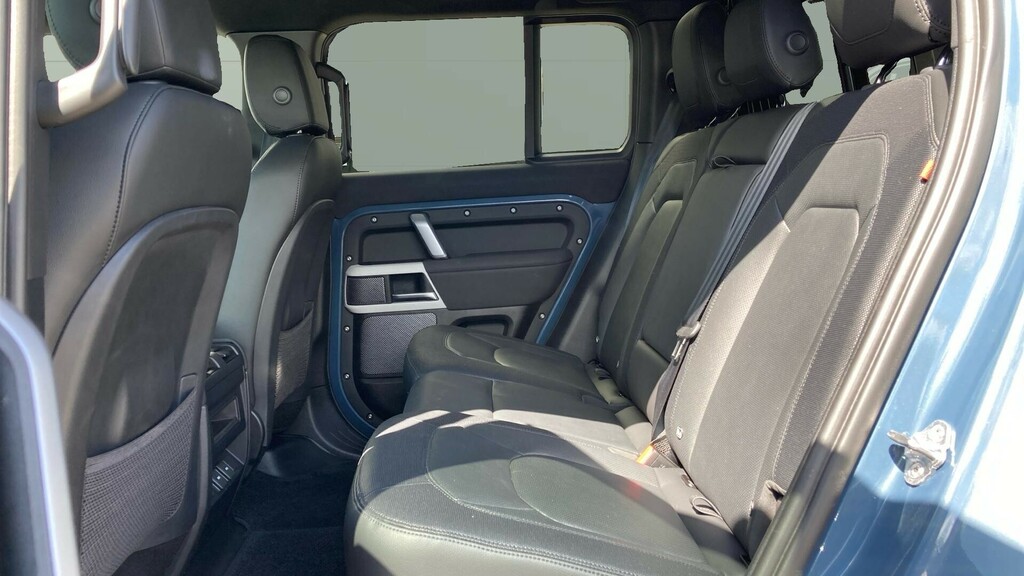 Land Rover Defender 110 X-dynamic Se YJ23DNA Blue #4