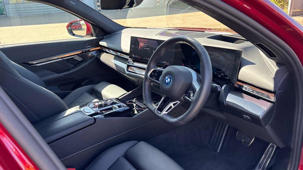 BMW i5 M Sport NV75XRM Red #6