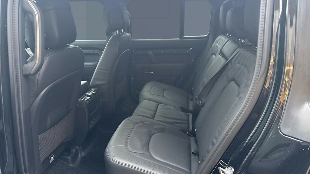 Land Rover Defender 110 X-dynamic Hse WD25ZPX Black #4