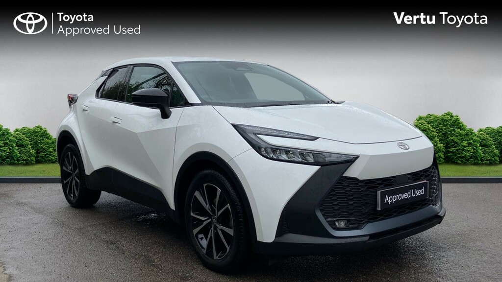 Toyota C-Hr Design White