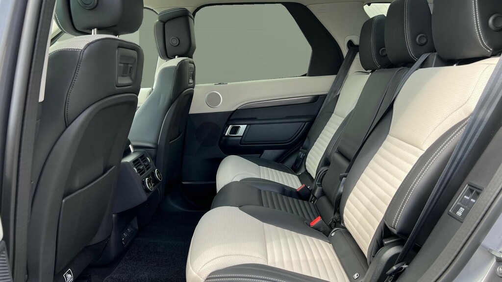 Land Rover Discovery Metropolitan Edition WD75DZT Grey #4