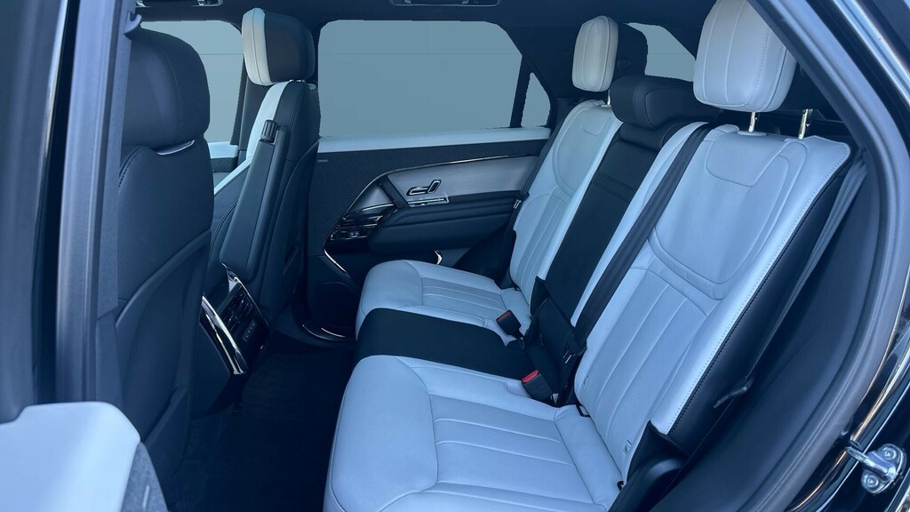 Land Rover Range Rover Sport Edition Black #4