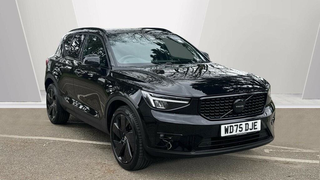 Volvo XC40 Plus Black Edition Black