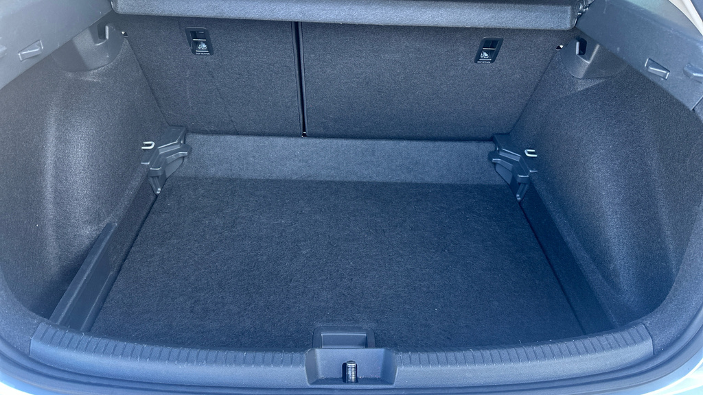 Volkswagen Taigo Match Silver #4