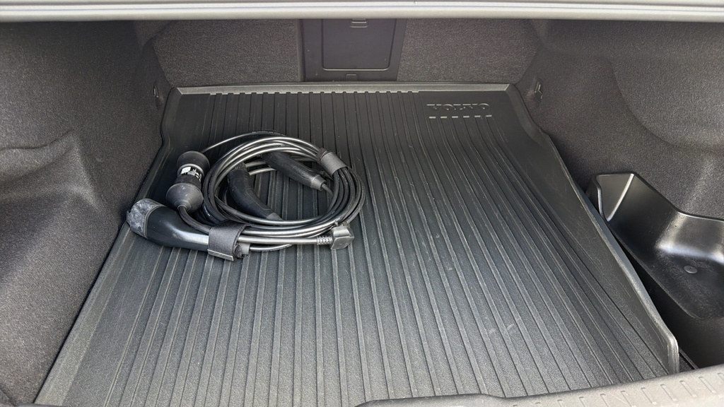 Volvo S90 Recharge Plus, T8 Awd Plug-in Hybrid, Blue #36