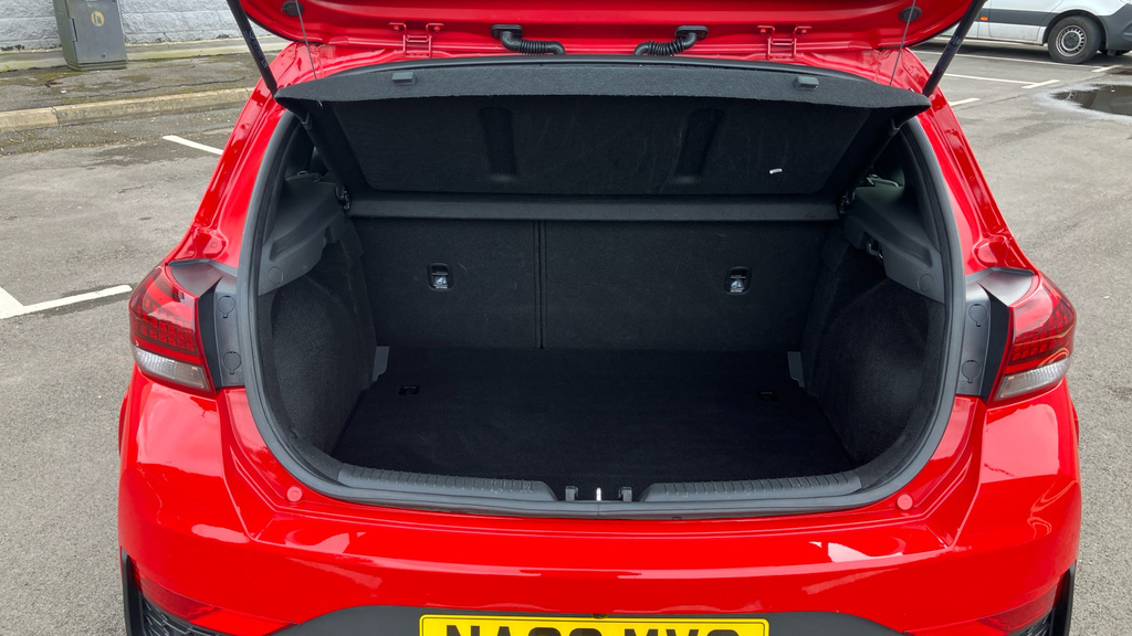 Hyundai I30 N Line Red #4